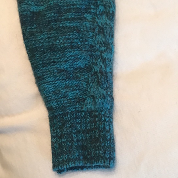 Anthropologie off the shoulder cowl neck Sleeping on Snow sweater XS. Very warm! - Picture 10 of 10